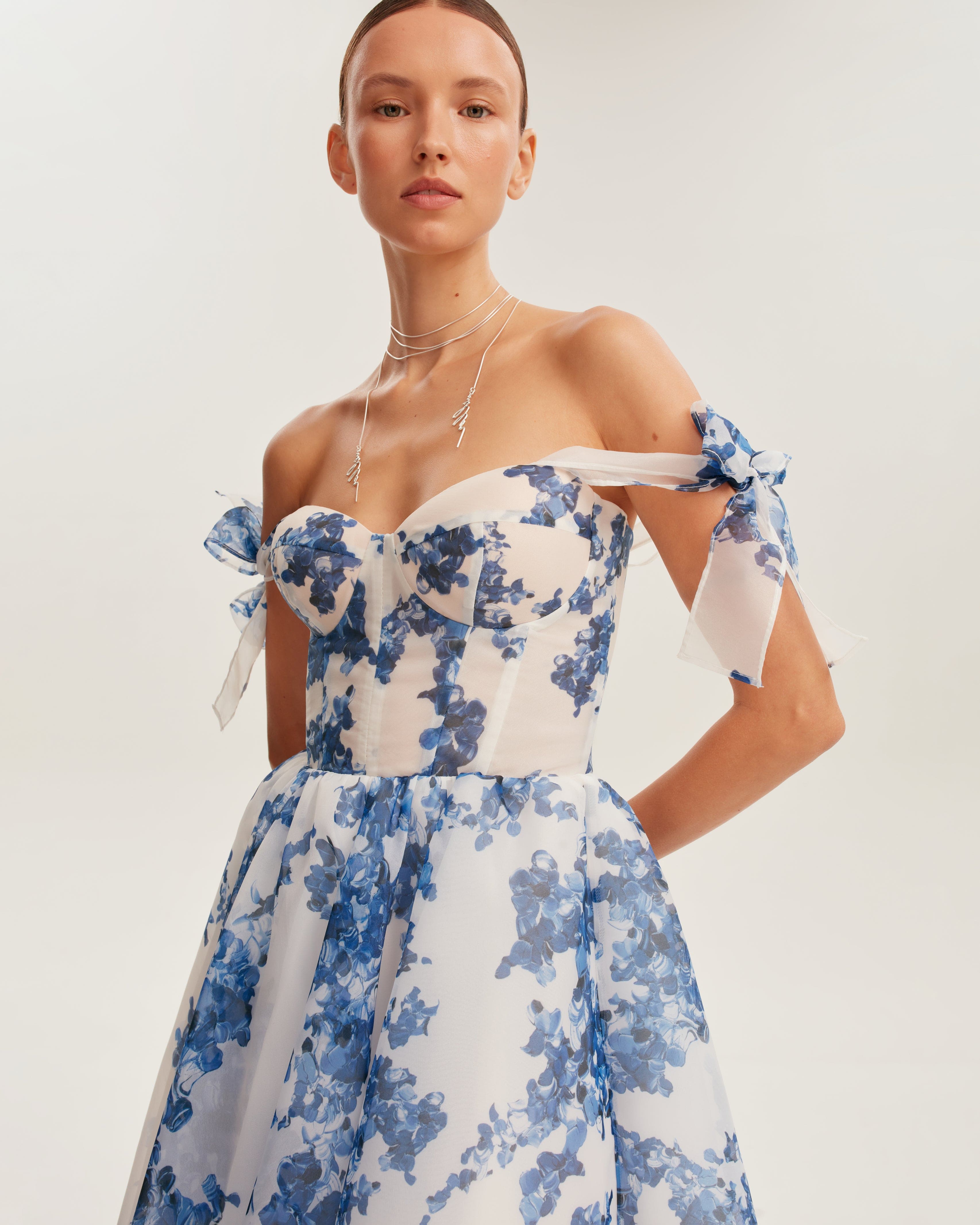 Luciana Flowy Floral Maxi Dress